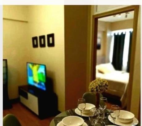 The Lancris Residences, 2 Bedrooms, 1 Bathroom, Living-Room, Kitchen & Pool Is Free Paranaque City Εξωτερικό φωτογραφία